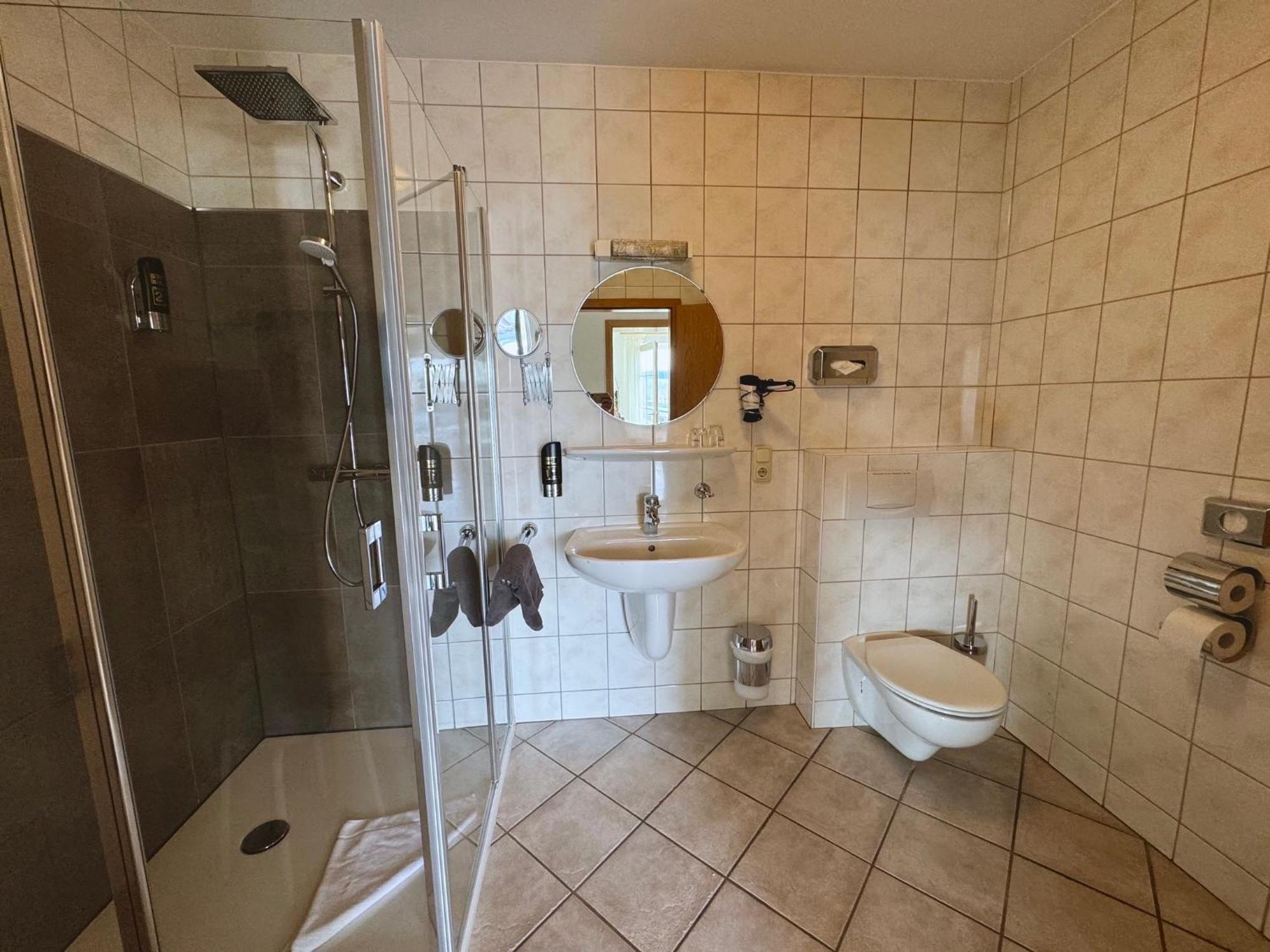 Schnuetgenhof Appartements Атендорн Екстериор снимка